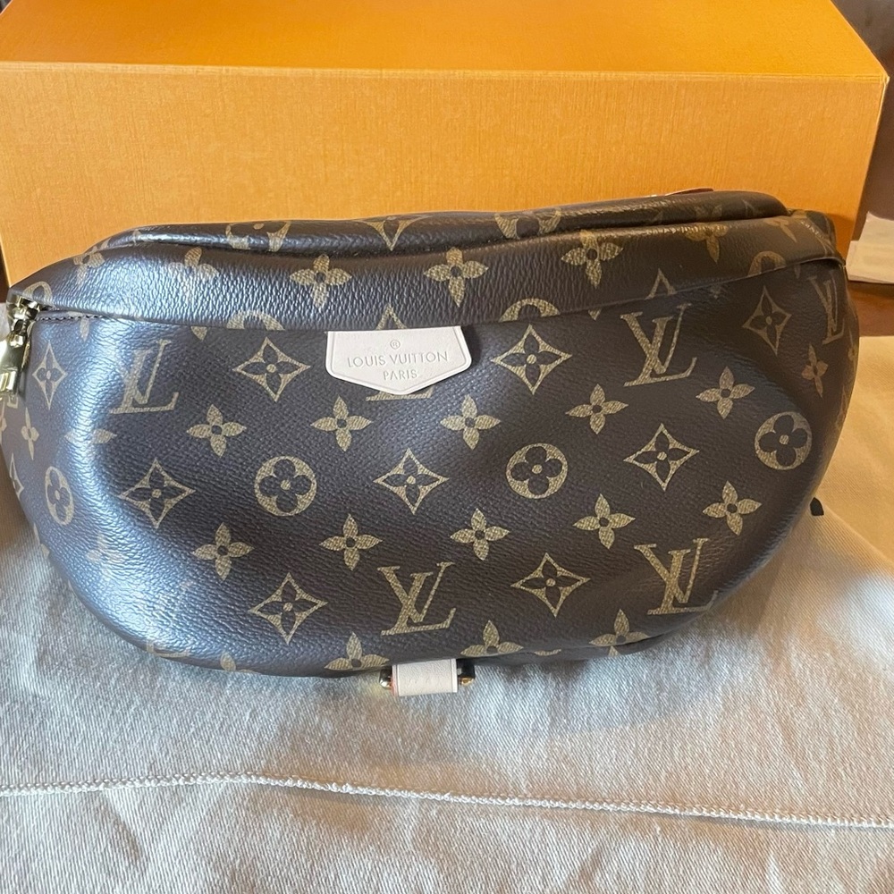 Lv bumbag
